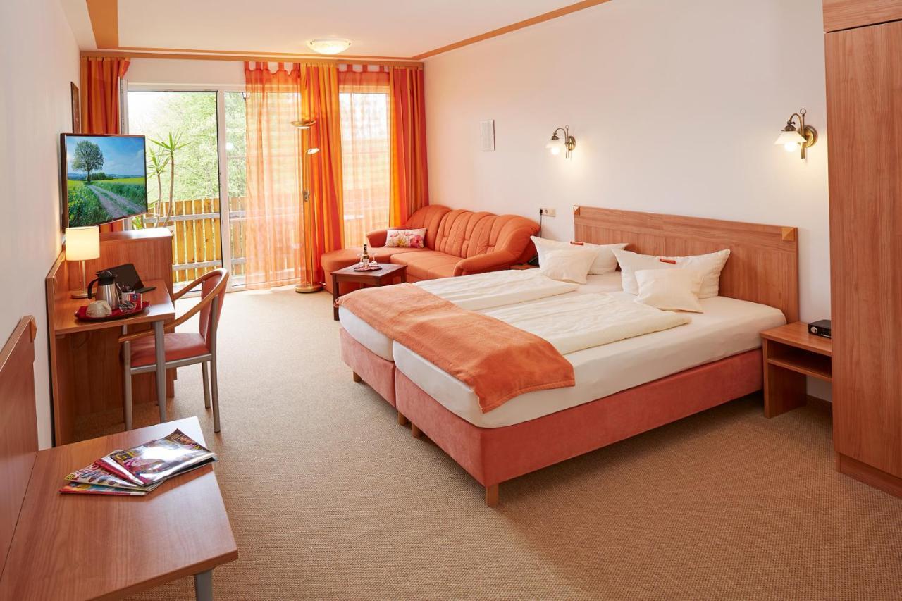 Land- Und Aktivhotel Altmuehlaue Bad Rodach Ngoại thất bức ảnh