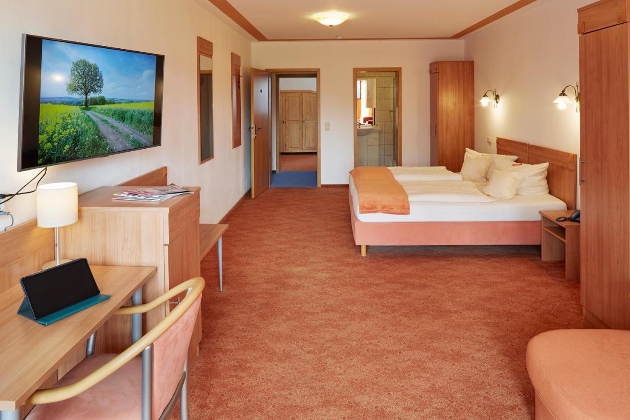 Land- Und Aktivhotel Altmuehlaue Bad Rodach Ngoại thất bức ảnh