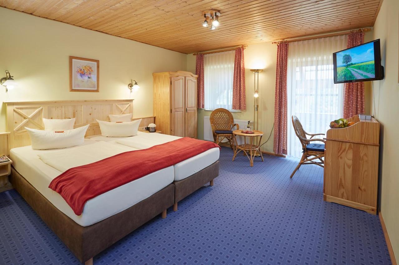 Land- Und Aktivhotel Altmuehlaue Bad Rodach Ngoại thất bức ảnh